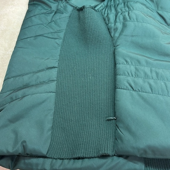 Studio Works Sport Green Side Stretch Full Zipper Puffer Vest Cold Weather Med - Picture 9 of 10